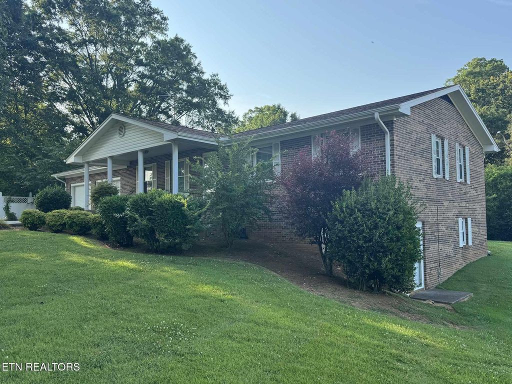 Photo of 1370 Niles Ferry Rd, Madisonville, TN 37354 (MLS # 1305880)