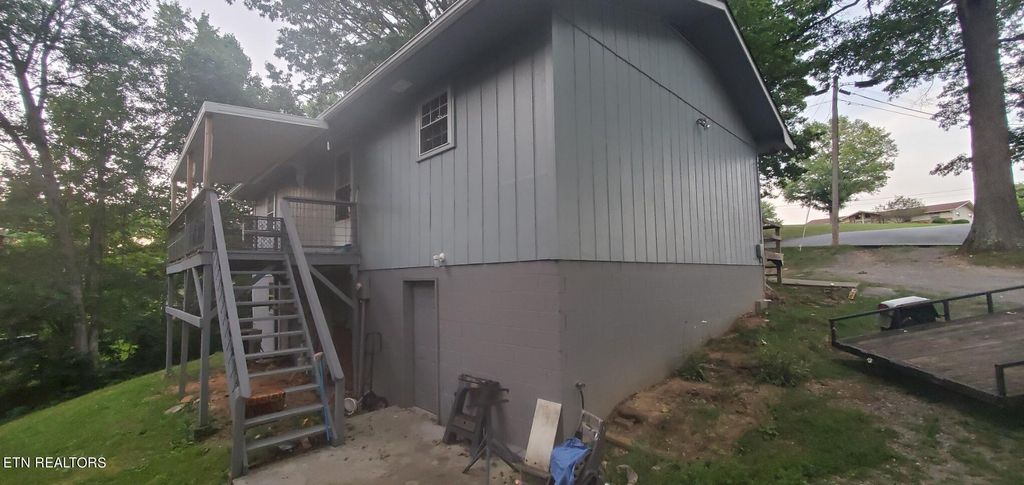 Photo of 601 Harmon Rd, New Tazewell, TN 37825 (MLS # 1236438)