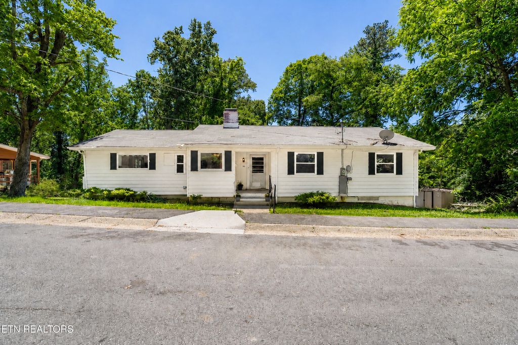 Photo of 101 Disston Rd, Oak Ridge, TN 37830 (MLS # 1340840)