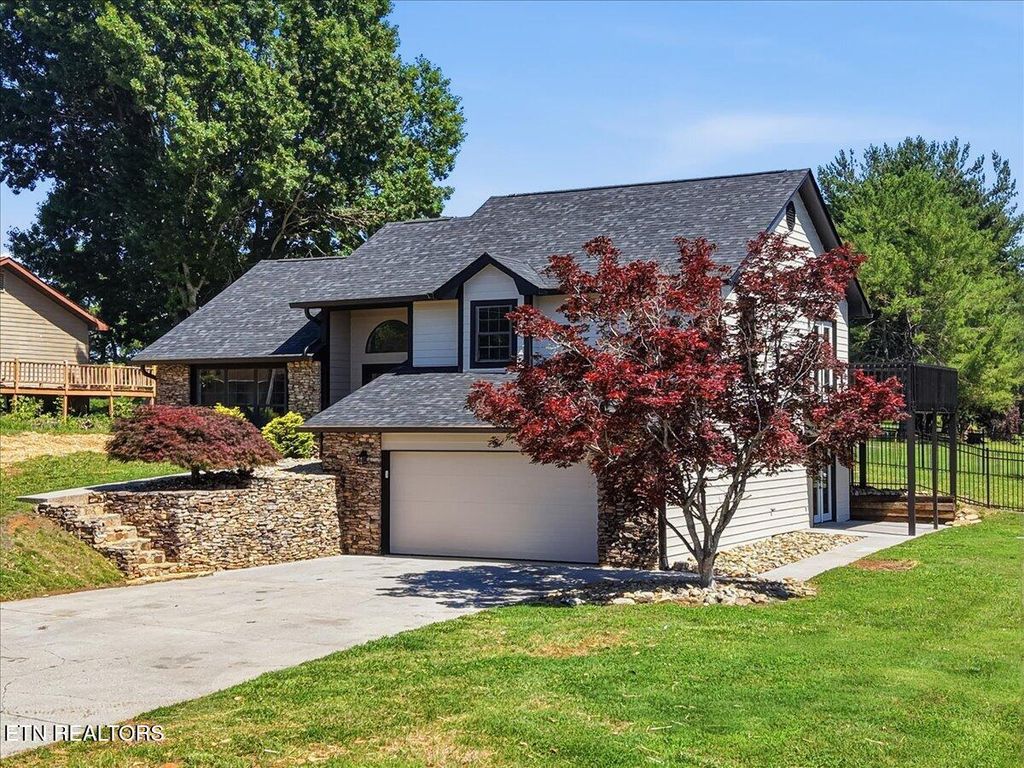 Photo of 3514 E Atherton Lane, Baneberry, TN 37890 (MLS # 1343533)