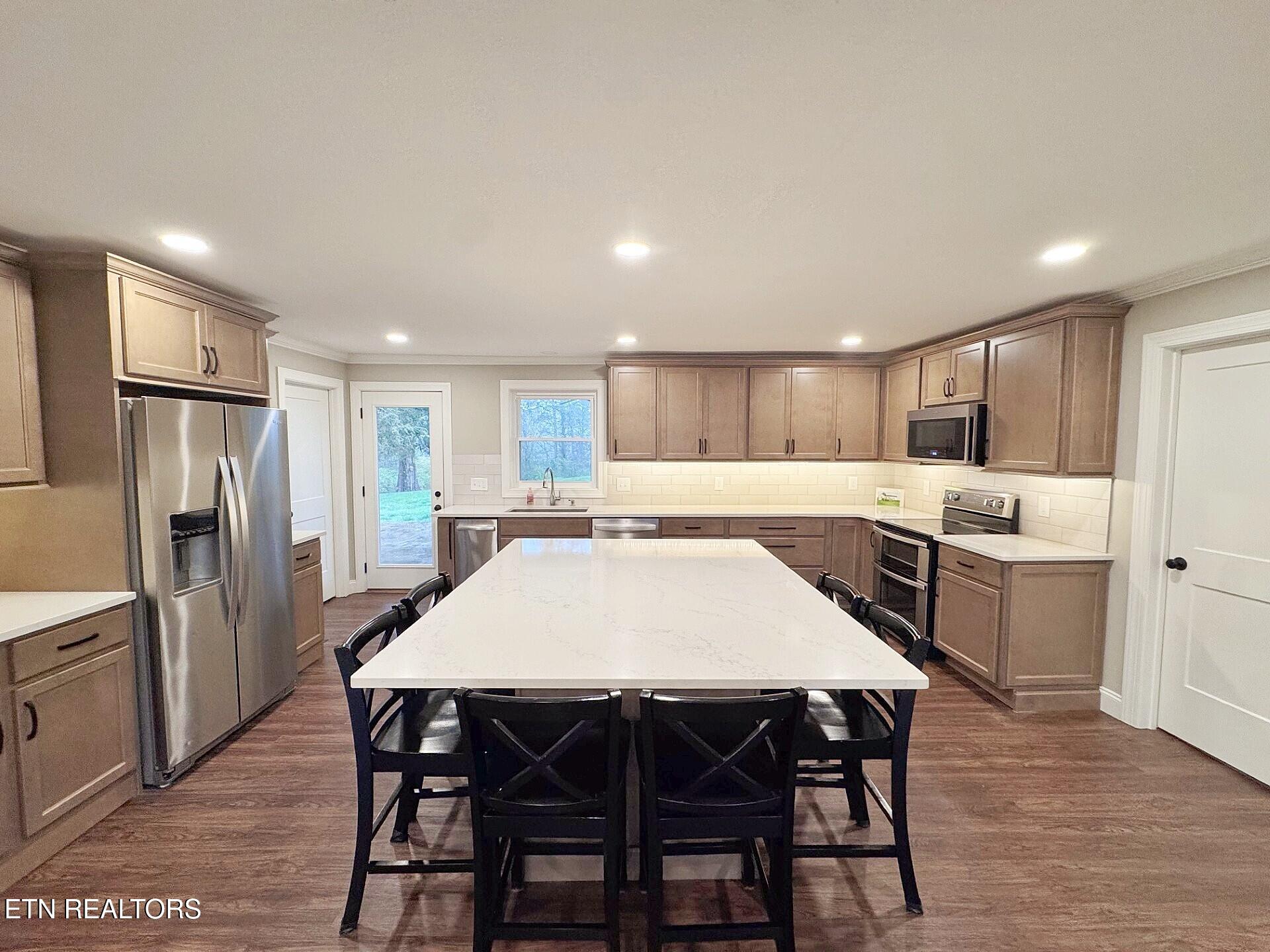 503 W Beaver Creek Drive