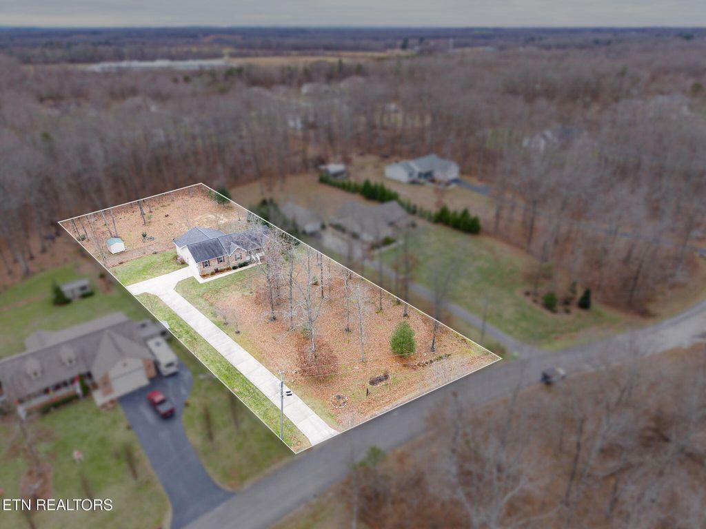 Photo of 91 Stonecrest Ave, Crossville, TN 38571 (MLS # 1324789)