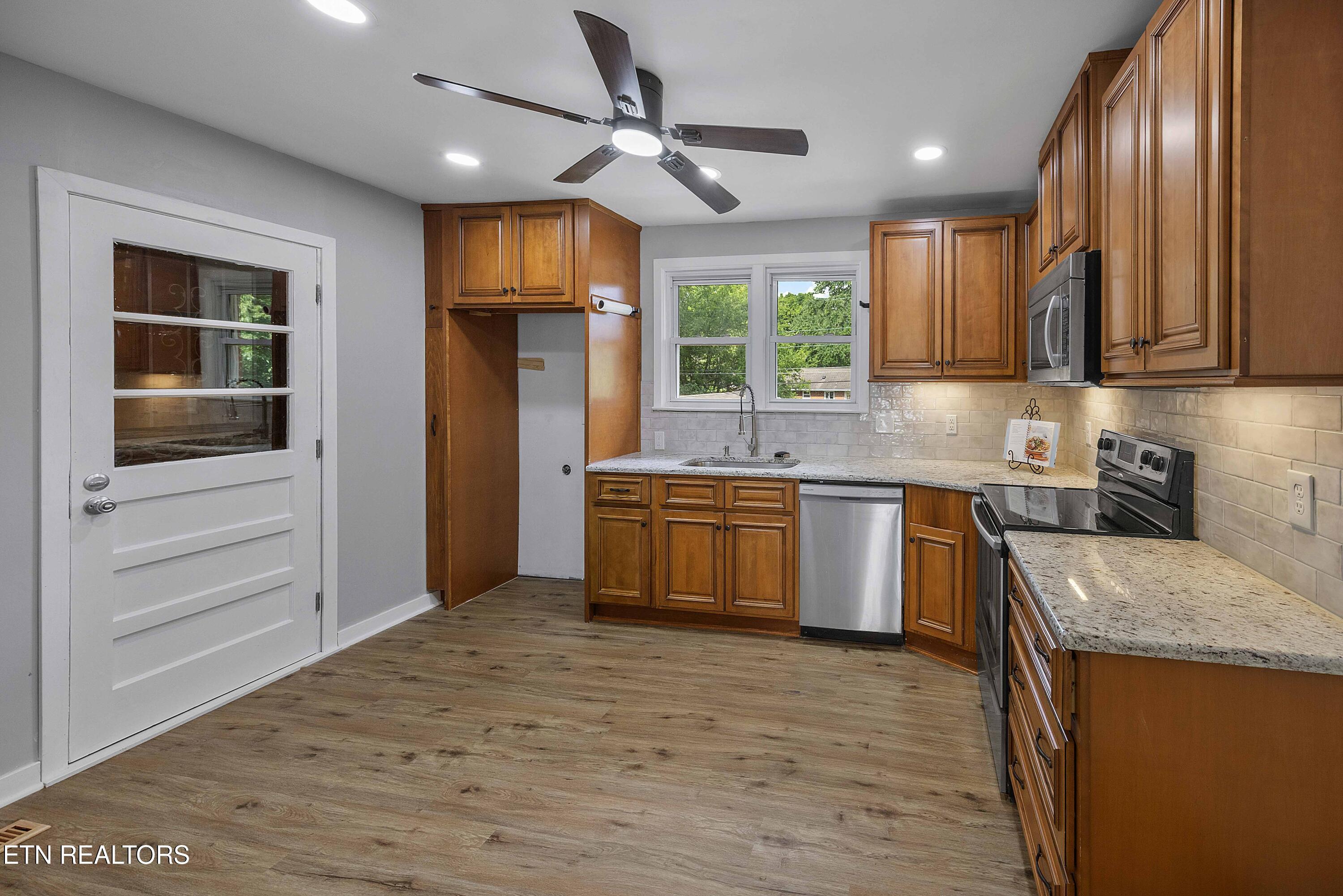 3112 Cherrywood Rd