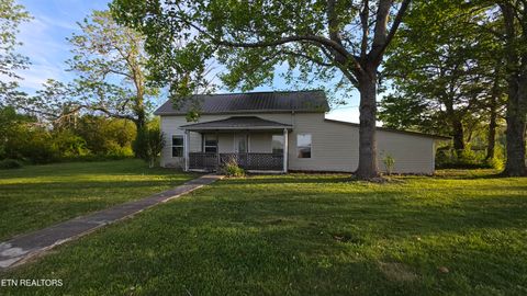 Photo of 671 Williams Creek Rd, Oneida, TN 37841 (MLS # 1337408)