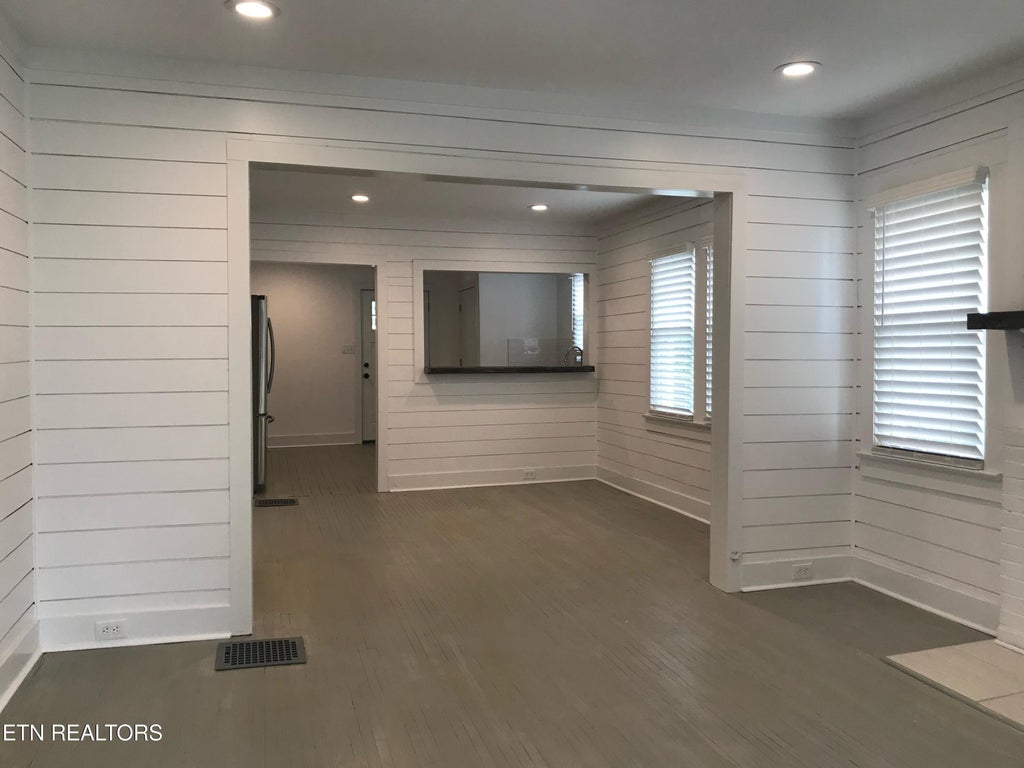 Photo of 1245 Boruff St, Knoxville, TN 37917 (MLS # 1359205)