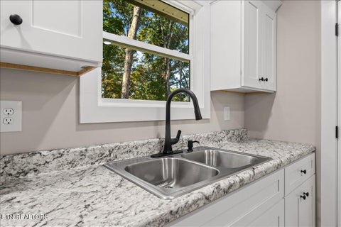 Tiny photo for 377 Summit Drive, Speedwell, TN 37870 (MLS # 1359794)