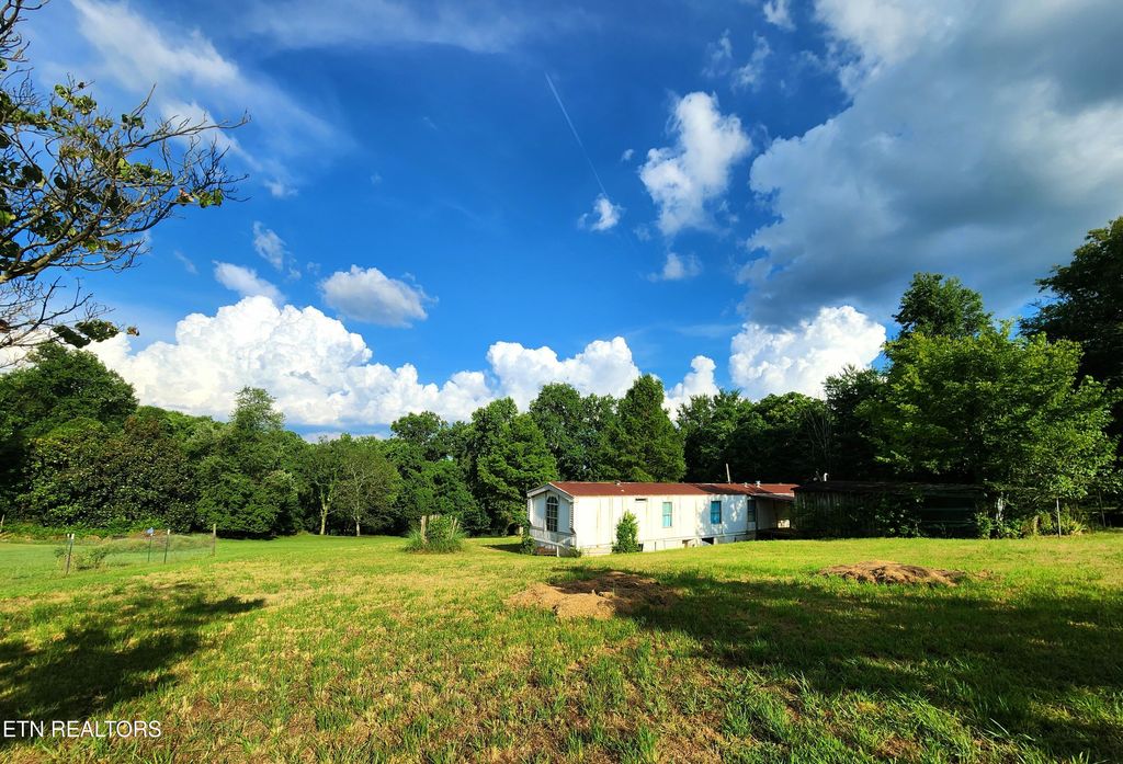 Photo of 185 Mccormick Lane, Harriman, TN 37748 (MLS # 1309542)