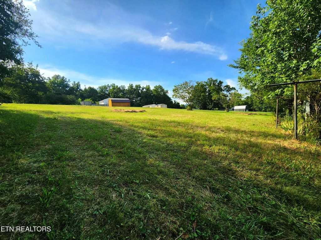 Photo of 185 Mccormick Lane, Harriman, TN 37748 (MLS # 1309542)
