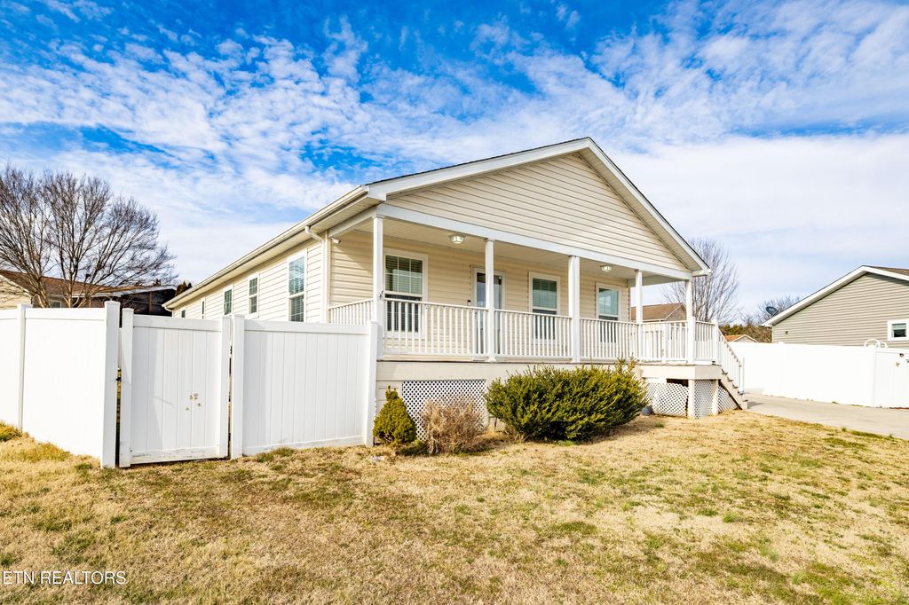 Photo of 1514 Julia Allison Drive, Sevierville, TN 37876 (MLS # 1327809)