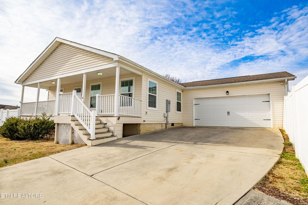 Photo of 1514 Julia Allison Drive, Sevierville, TN 37876 (MLS # 1327809)