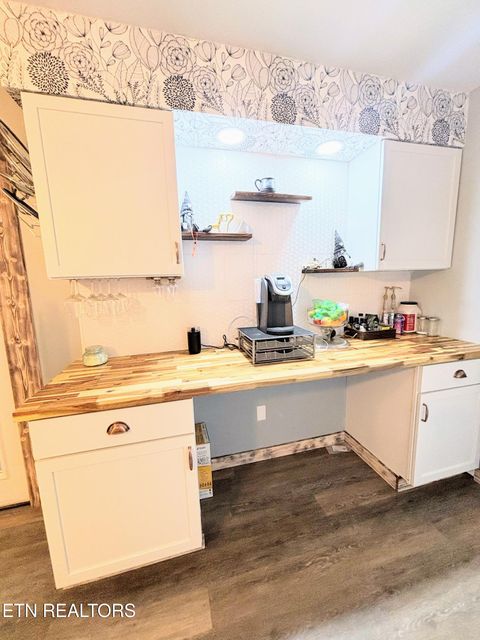 Tiny photo for 1264 Rowe St, New Tazewell, TN 37825 (MLS # 1318350)