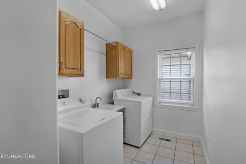 Tiny photo for 1049 Rarity Bay Pkwy, Vonore, TN 37885 (MLS # 1319187)