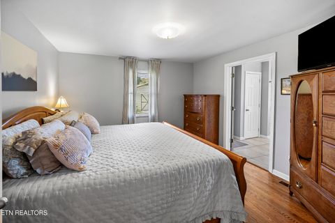 Tiny photo for 323 Maynardville Hwy, Maynardville, TN 37807 (MLS # 1318359)