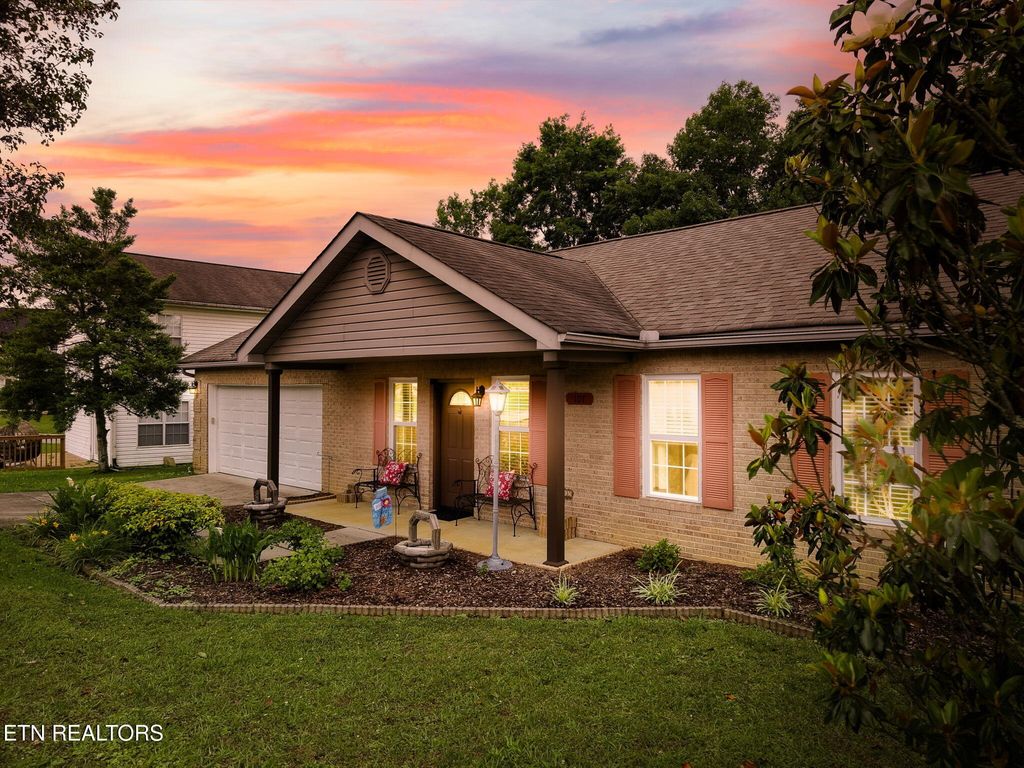 Photo of 107 Newport Point, Kingston, TN 37763 (MLS # 1342625)