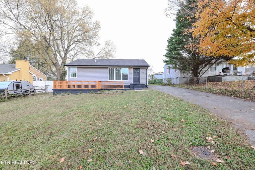 Photo of 3351 Coffman Drive, Knoxville, TN 37920 (MLS # 1322291)
