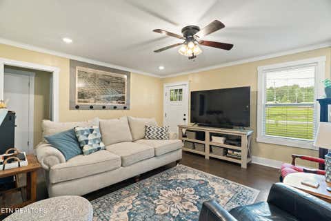Tiny photo for 504 Sinking Springs Rd, Clinton, TN 37716 (MLS # 1350157)