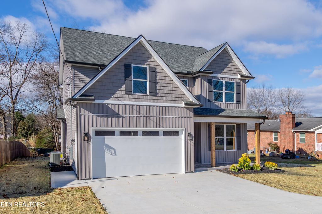 Photo of 2067 Cecil Johnson Rd, Knoxville, TN 37921 (MLS # 1324216)