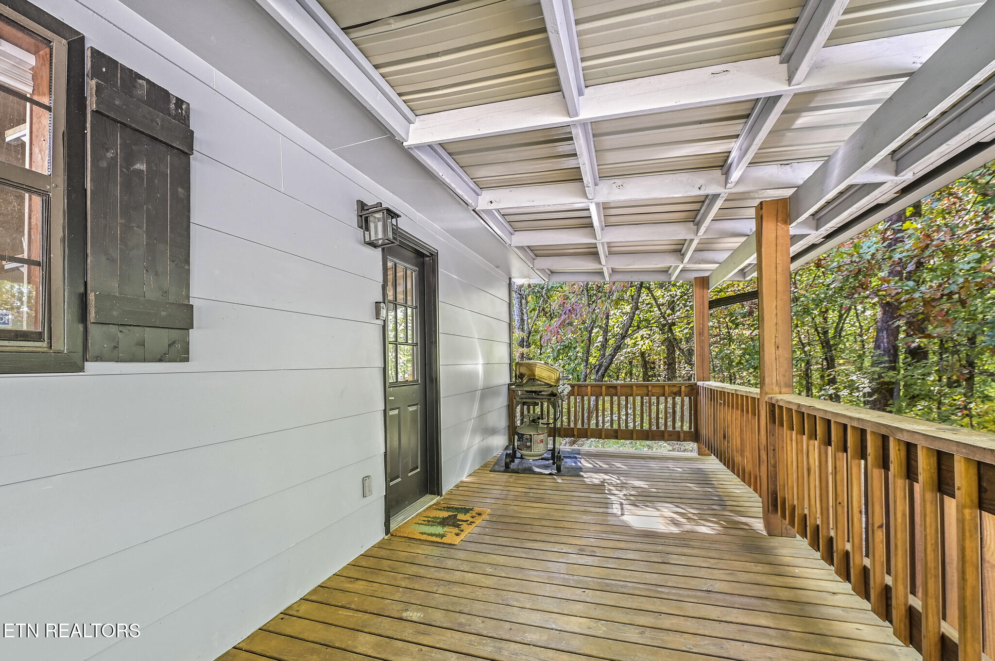 3263 Cove Creek Way