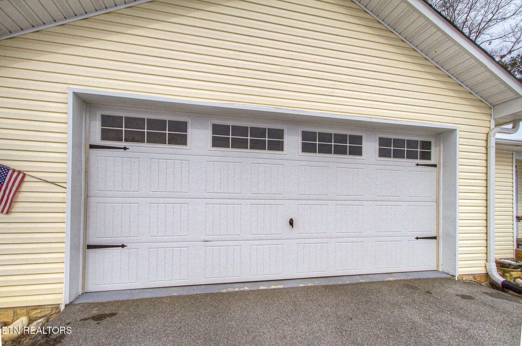 Photo of 1024 Rosella Drive, White Pine, TN 37890 (MLS # 1328466)