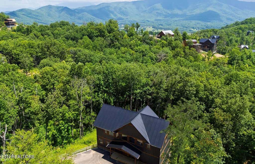 Photo of 1950 Spurling Rd, Sevierville, TN 37862 (MLS # 1352013)