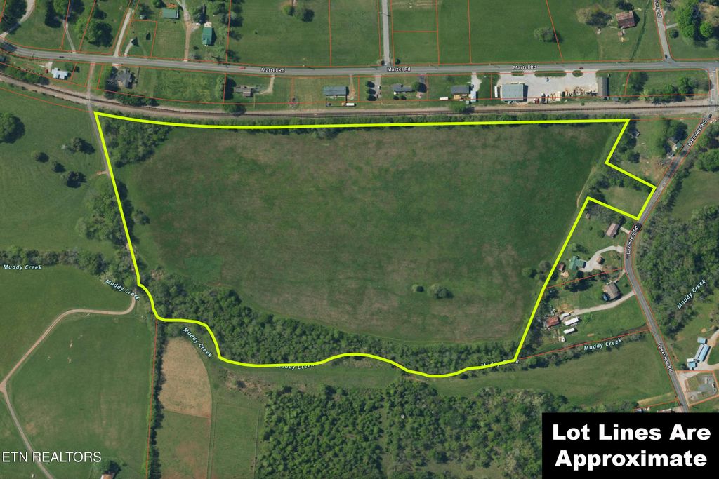 Photo of 2079 Lakeview Rd, Lenoir City, TN 37772 (MLS # 1330285)