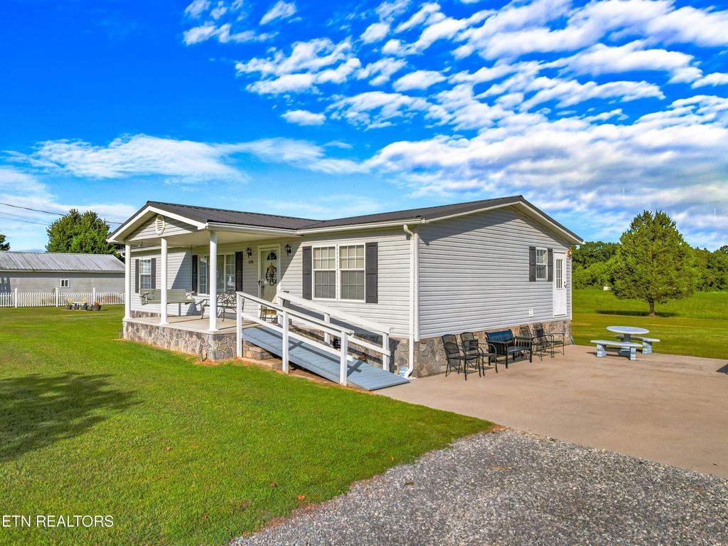 Photo of 1838 Junior Williams Rd, Dandridge, TN 37725 (MLS # 1311863)
