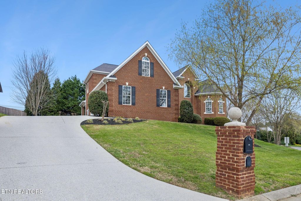 Photo of 1755 Inverness Drive, Maryville, TN 37801 (MLS # 1334520)
