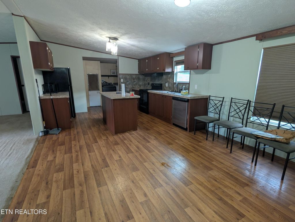 Photo of 112 Sunflower Lane, New Tazewell, TN 37825 (MLS # 1312455)