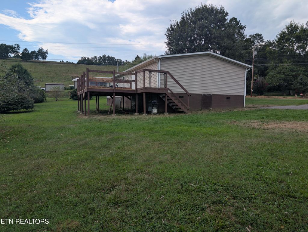 Photo of 112 Sunflower Lane, New Tazewell, TN 37825 (MLS # 1312455)