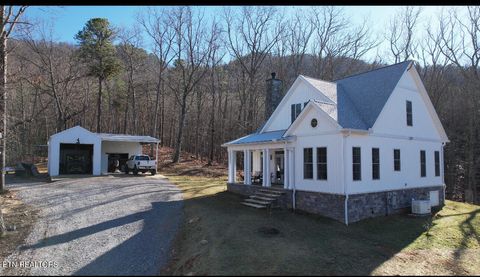 Photo of 998 Luna Way, Parrottsville, TN 37843 (MLS # 1330204)