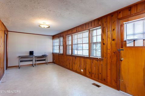 Tiny photo for 442 W Rhea Ave, Spring City, TN 37381 (MLS # 1321764)