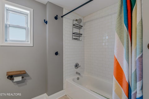 Tiny photo for 217 Leonard Place, Knoxville, TN 37917 (MLS # 1349184)