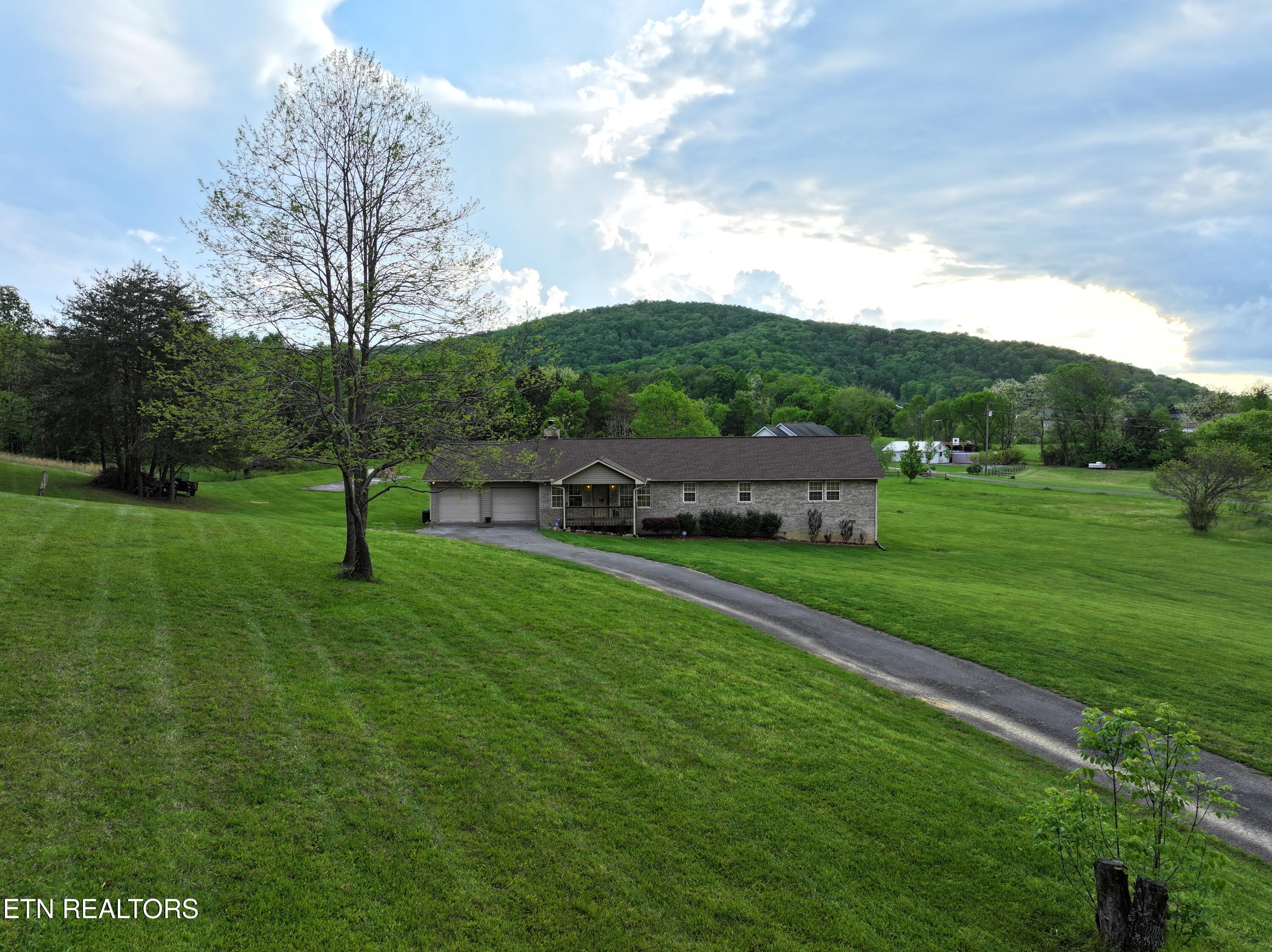 3643 Thomas Cross Rd