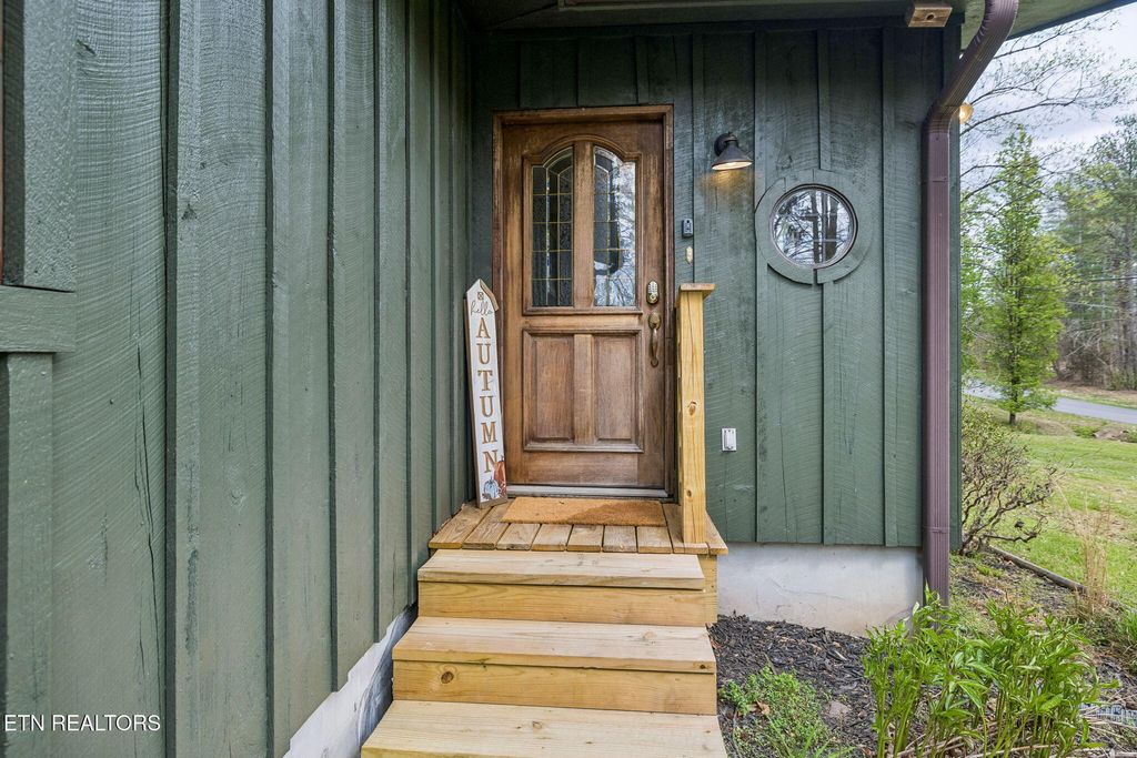 Photo of 2875 McMahan Sawmill Rd, Sevierville, TN 37862 (MLS # 1334875)