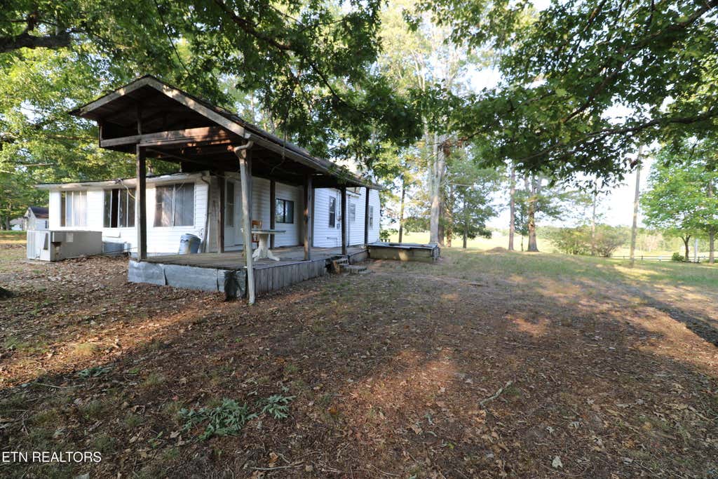 Photo of 323 Station Camp Rd, Oneida, TN 37841 (MLS # 1297441)