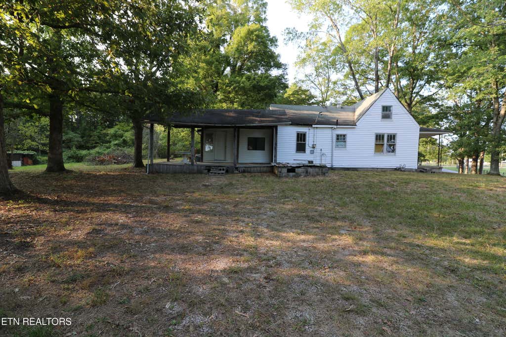 Photo of 323 Station Camp Rd, Oneida, TN 37841 (MLS # 1297441)