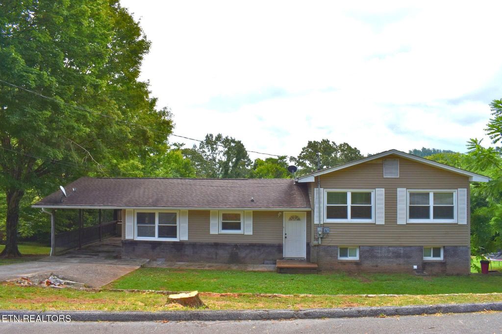 Photo of 561 Robinson Drive, Loudon, TN 37774 (MLS # 1309554)