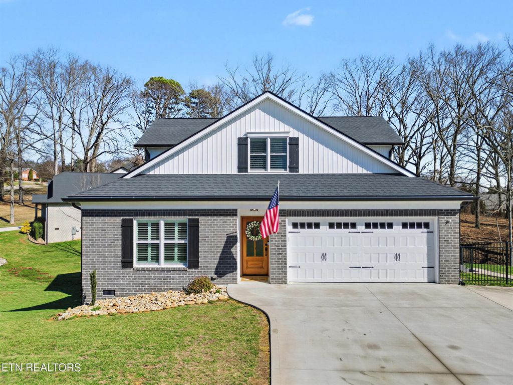 Photo of 4763 Chesney Meadows Drive, Strawberry Plains, TN 37871 (MLS # 1331041)