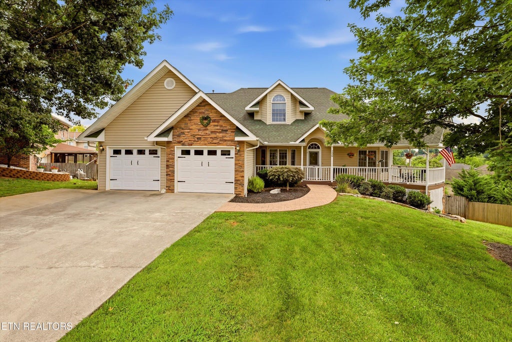 Photo of 106 Knoll Lane, Maryville, TN 37804 (MLS # 1347365)