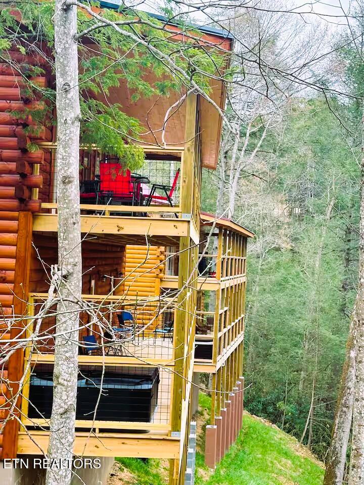 1642 Misty Hollow Way