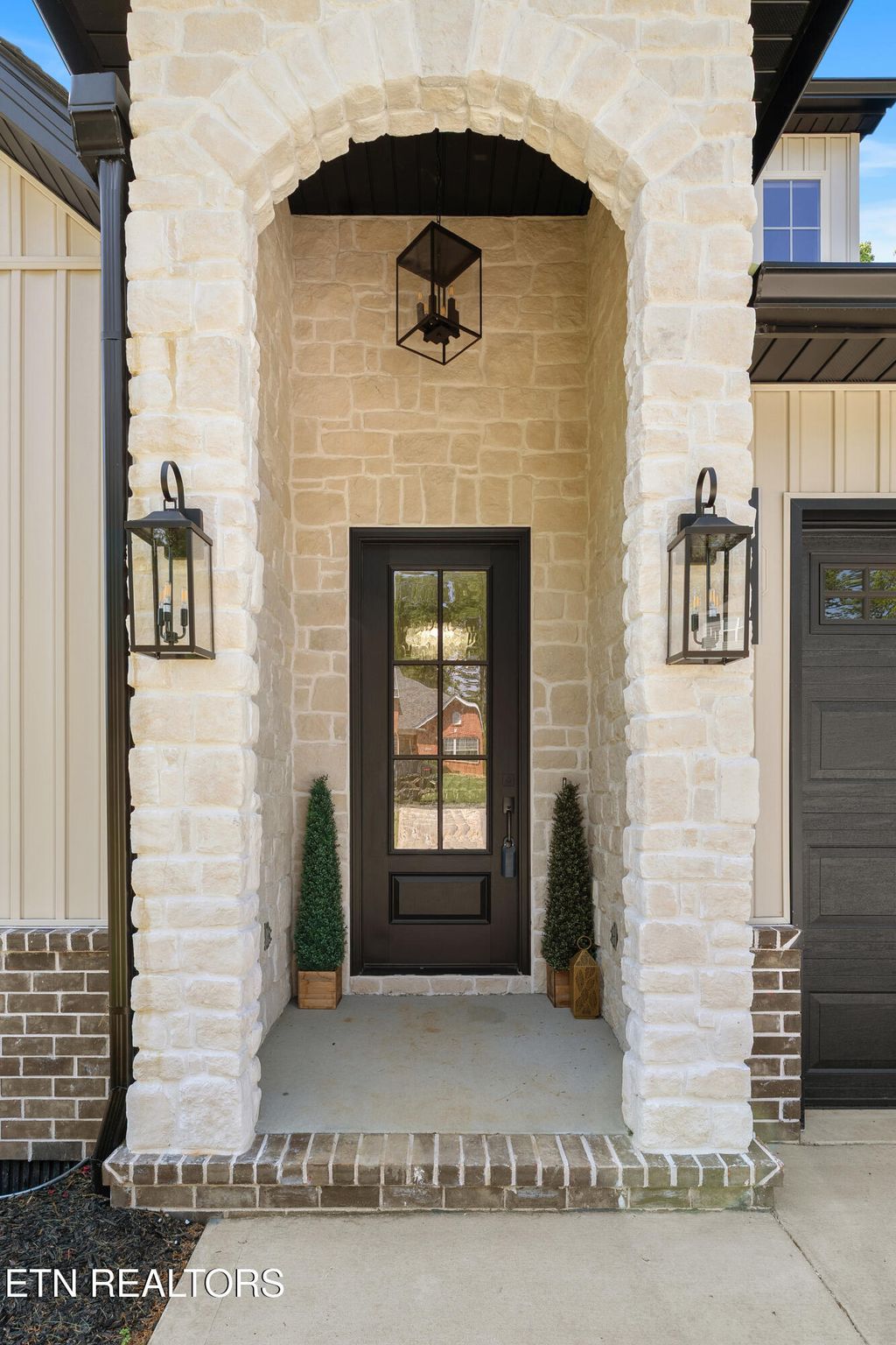 Photo of 252 Mialaquo Circle, Loudon, TN 37774 (MLS # 1333231)