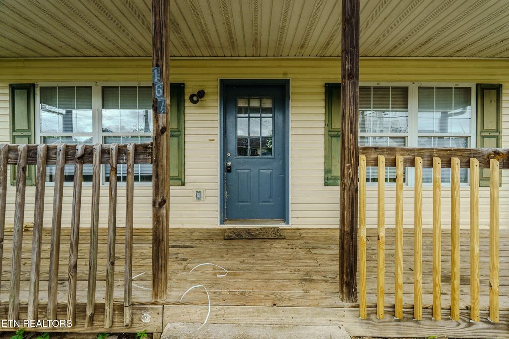 Photo of 167 Red Bud Lane, Sevierville, TN 37876 (MLS # 1339068)