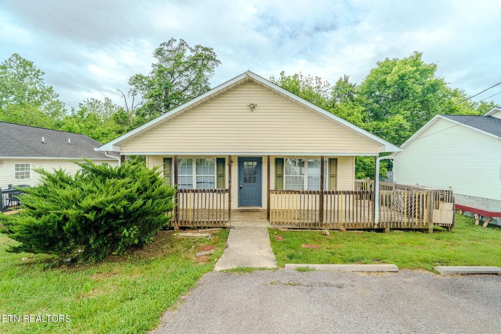 Photo of 167 Red Bud Lane, Sevierville, TN 37876 (MLS # 1339068)