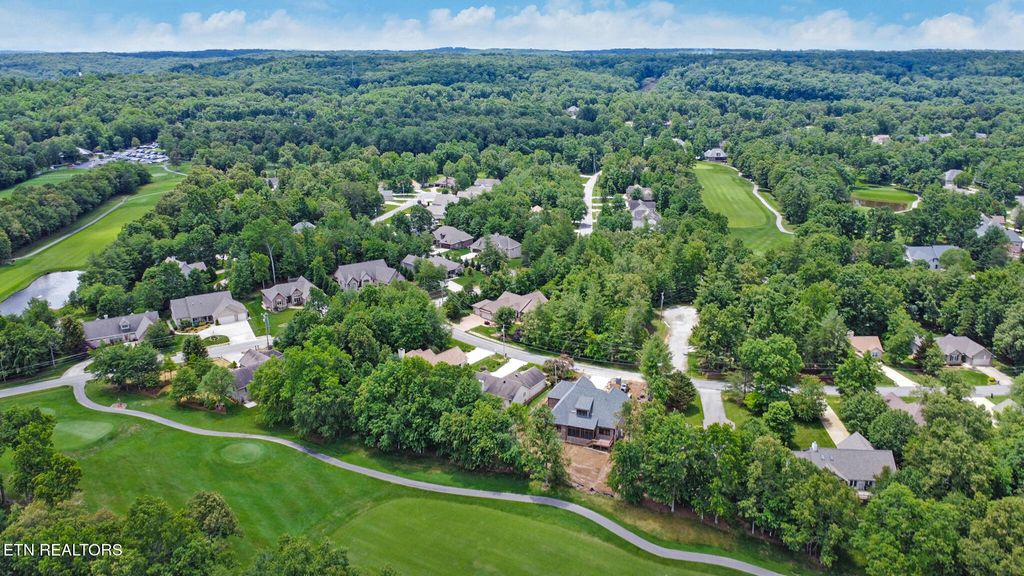 Photo of 104 Minetta Drive, Crossville, TN 38558 (MLS # 1303995)