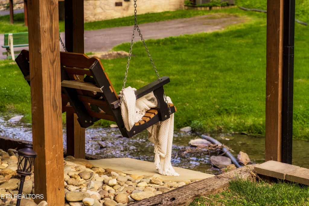 Photo of 347 Caney Creek Rd, Pigeon Forge, TN 37863 (MLS # 1330967)