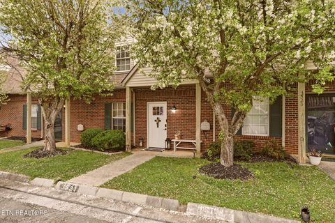 Photo of 3521 Crossroads Way, Knoxville, TN 37918 (MLS # 1334068)
