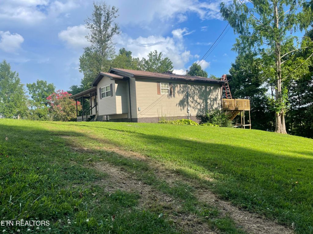 Photo of 227 SOUTHERN Lane, Tazewell, TN 37879 (MLS # 1309196)