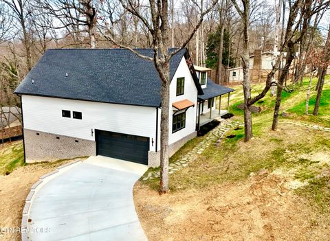 7600 GYNEVERE Drive Knoxville TN 37931