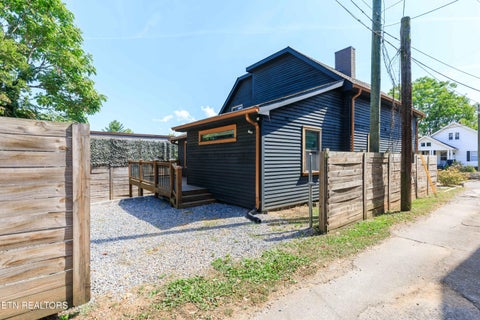 Tiny photo for 1017 Thompson Place, Knoxville, TN 37917 (MLS # 1355631)