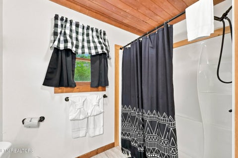 Tiny photo for 1935 Sb Ogle Lane, Sevierville, TN 37876 (MLS # 1356142)